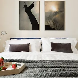 Apartahotel Ascanio Sforza - Suites&apartments, Milán