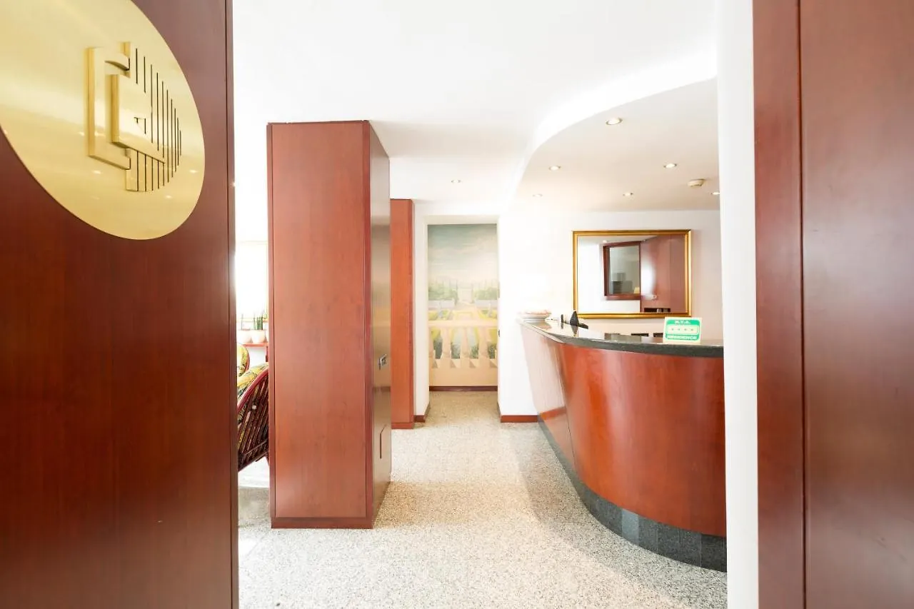 Residence Donatello Milan 4*,